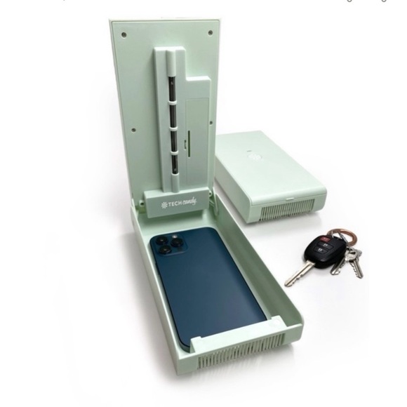 Tech Candy UV Sanitizing Bed - Picture 1 of 2